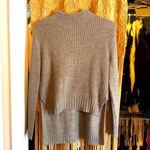 Gray high/low sweater. In great condition